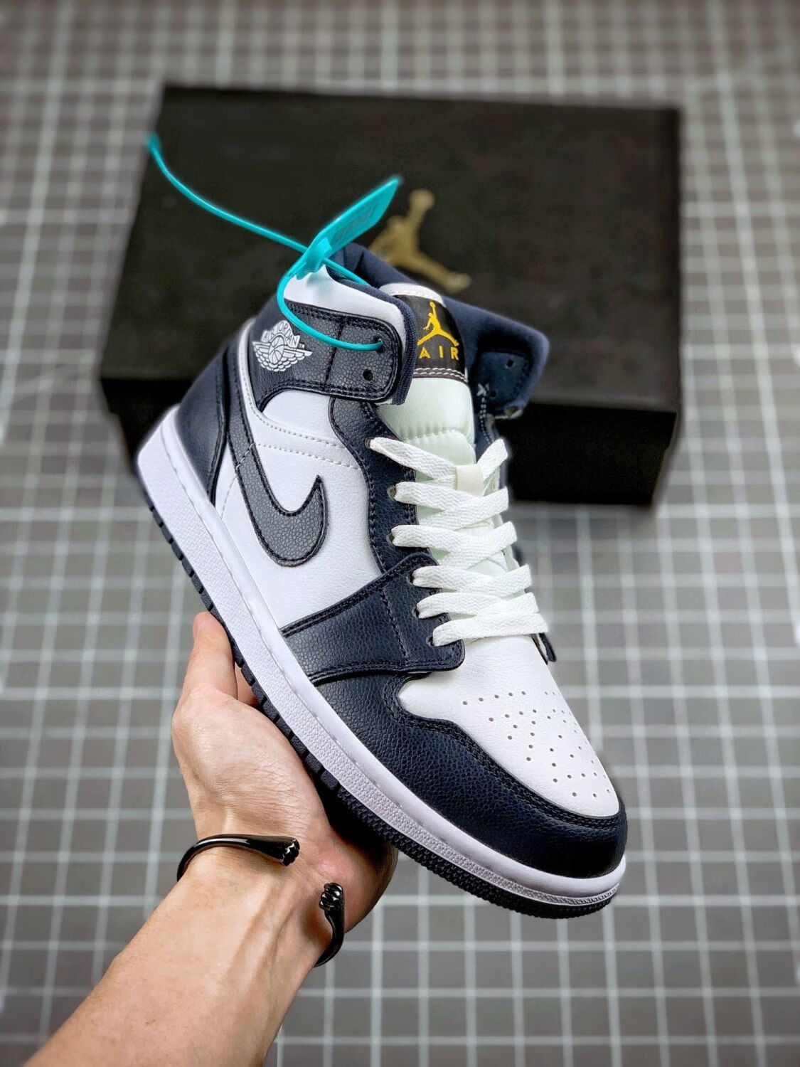 g鞋归正 aj乔1 中帮 紫绿鸳鸯 影子灰男女情侣百搭运动鞋板鞋 尼克斯