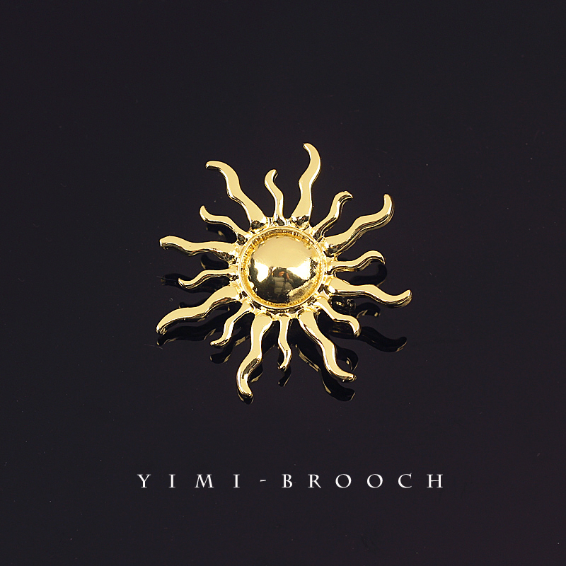 西装胸针男时尚小众设计复古金色太阳胸针精致简约百搭西装别针配饰男