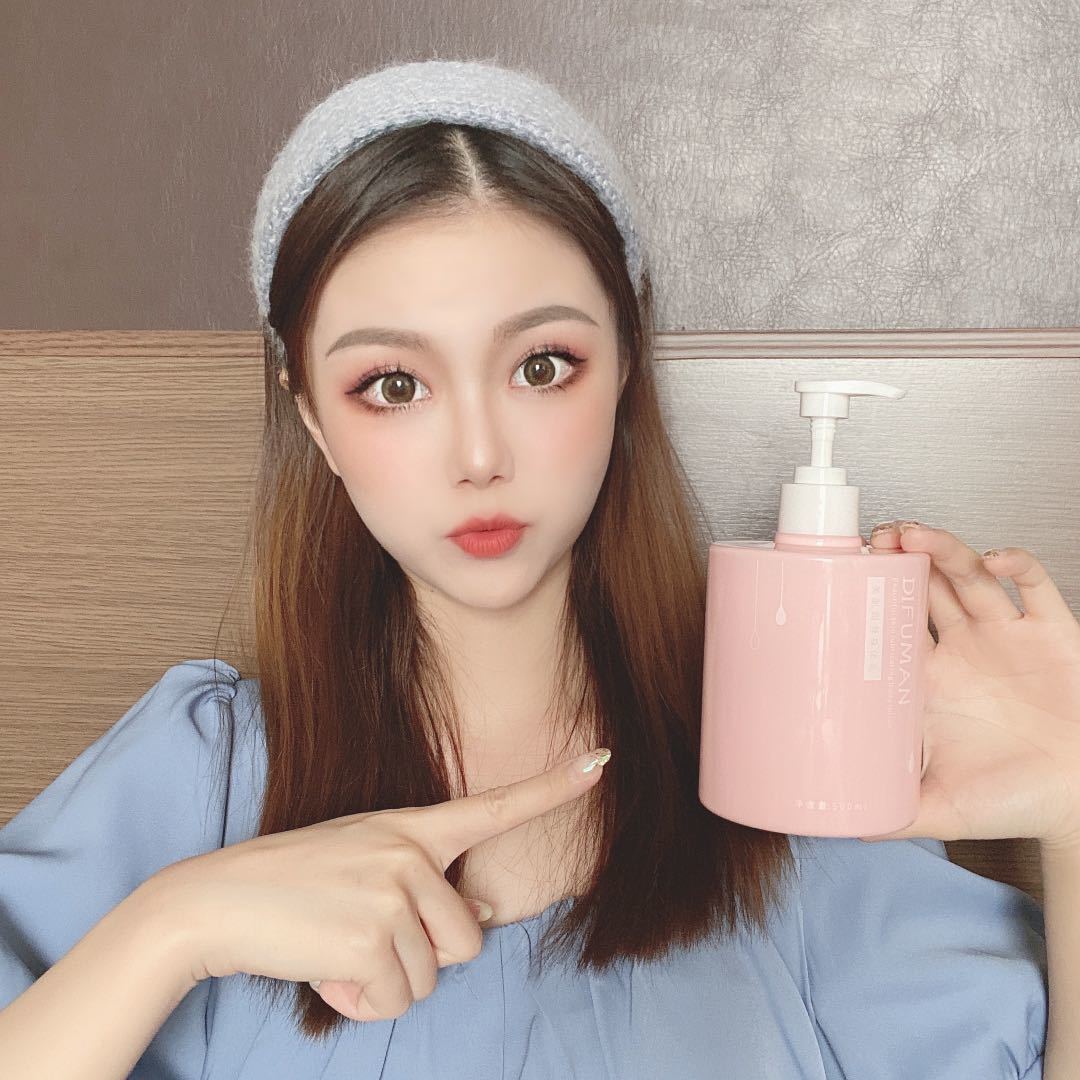 美白烟酰胺身体乳赵露思(赵露思烟酰胺磨砂膏能美白吗)