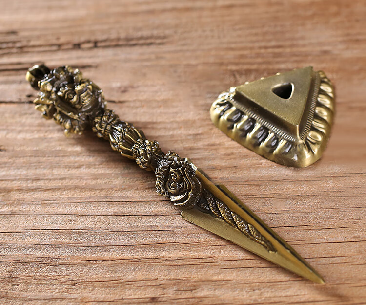 秽迹金刚杵普巴金刚橛藏传密宗法器秽迹普巴杵尼泊尔铜合金带底座sn