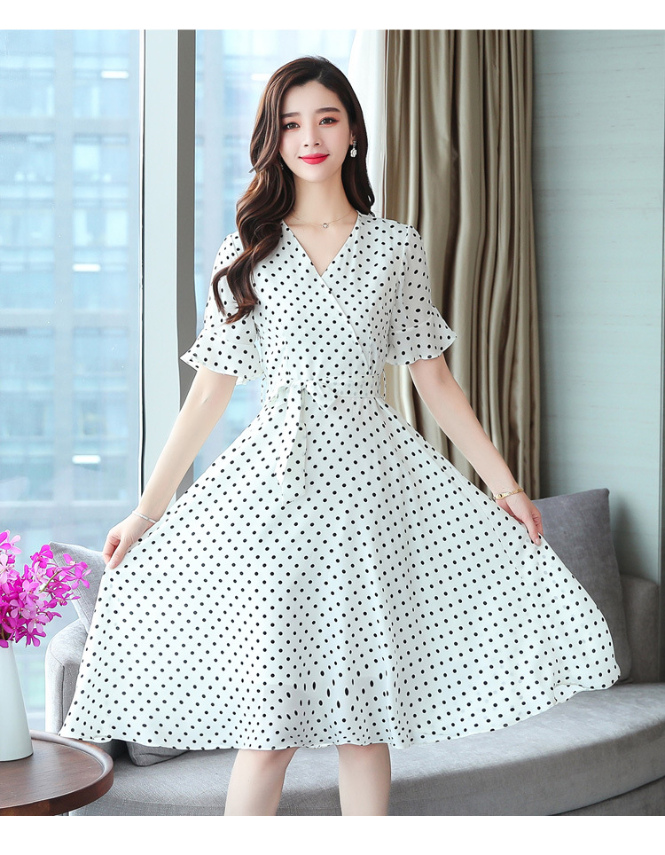 收腰中长款波点连衣裙2020新款夏季气质修身波点法国小众连衣裙中长款