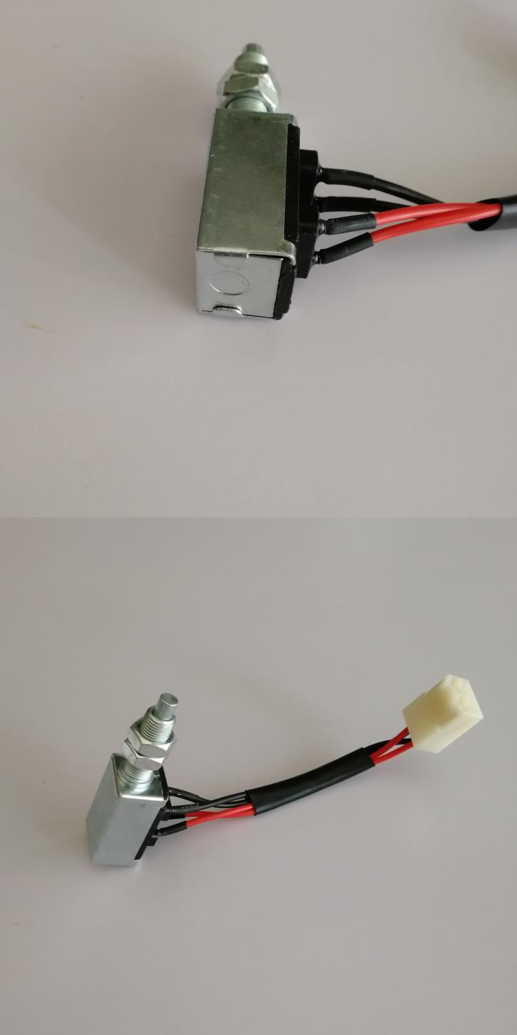 中国重汽原厂配件豪沃轻卡刹车灯开关统帅悍将双触点新疆西藏专链默认