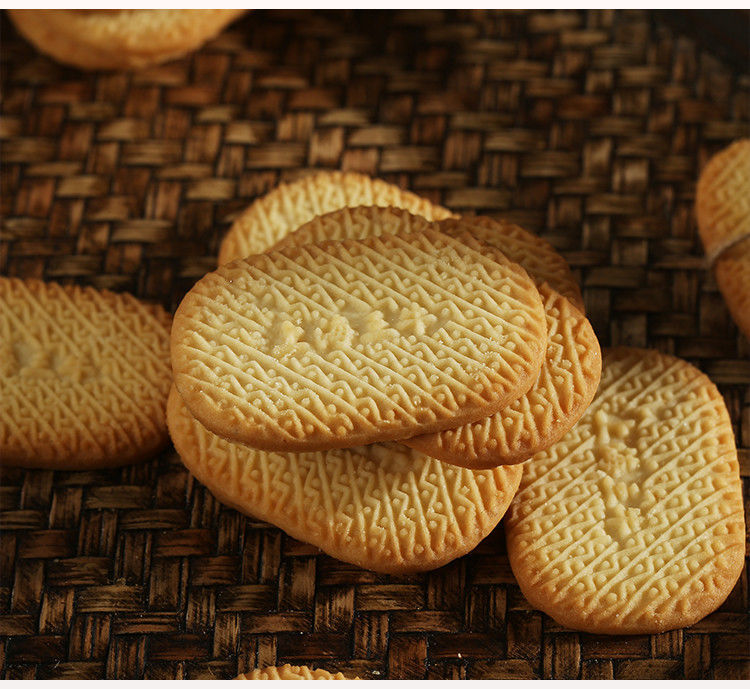 上海三牛椒盐酥饼干整箱咸味休闲小零食营养早餐饼干食品独立包装椒盐