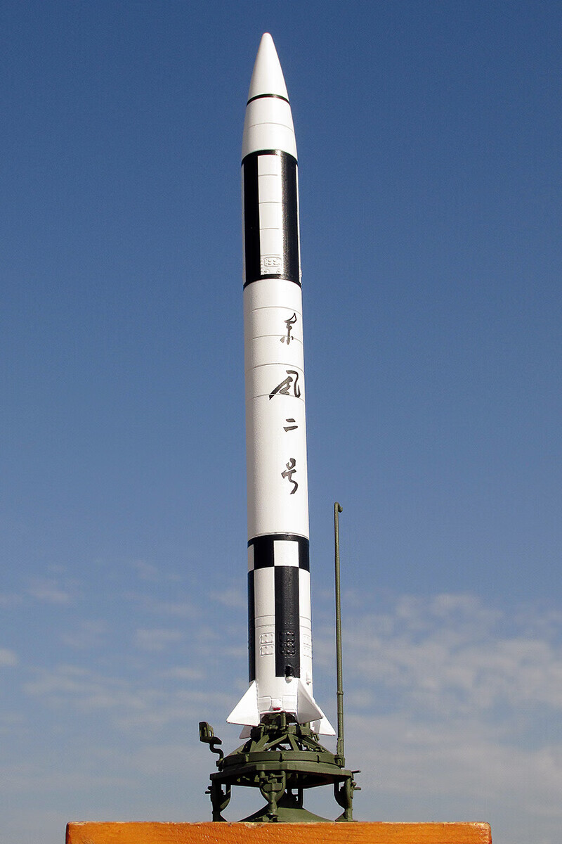 中国东风1号2号3号17导弹仿真合金模型东风单体导弹成品摆件 1:30 df