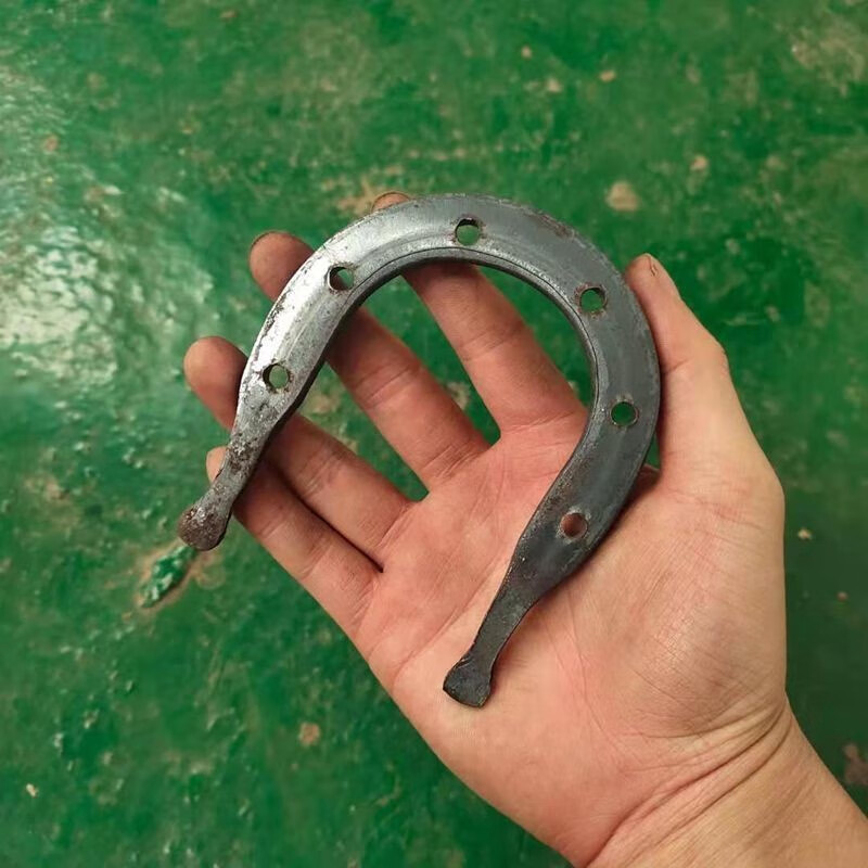 马蹄铁马掌手工打磨赛马蹄铁英式蹄铁钉蹄铁掌单双唇八尺龙马具【图片