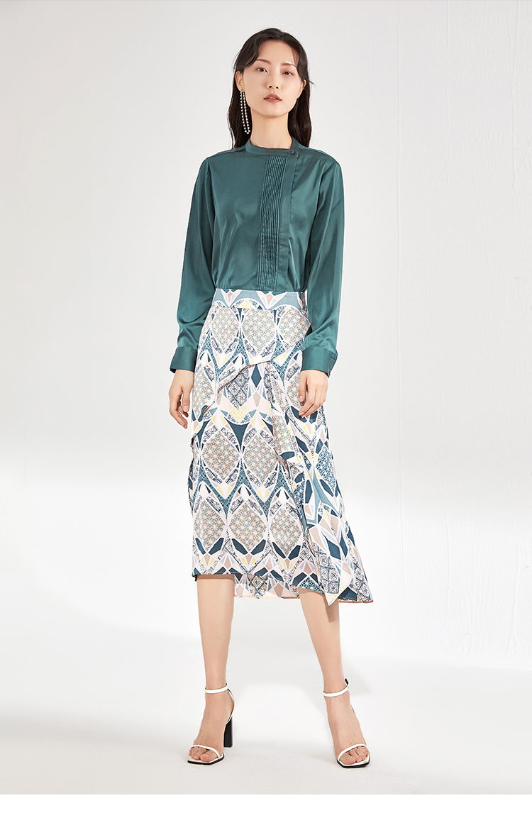 艾莱依2020年春夏新款优雅气质女上衣不规则领长袖衫6019aa24007 本