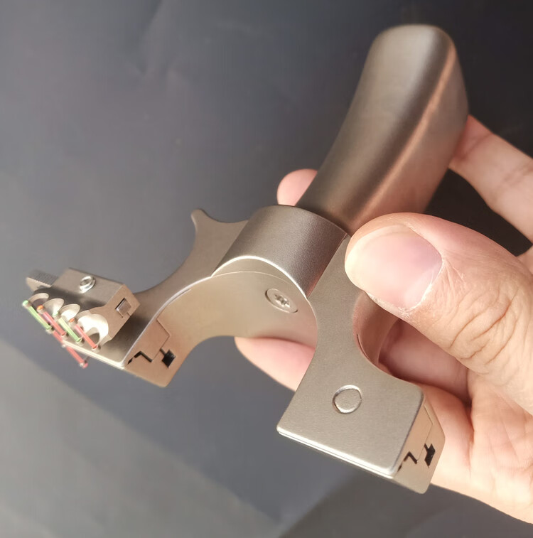 竞技弹弓钛合金tc21锁凤8代八代弹弓免绑快压惊雷传奇2020惊魂扁皮弓