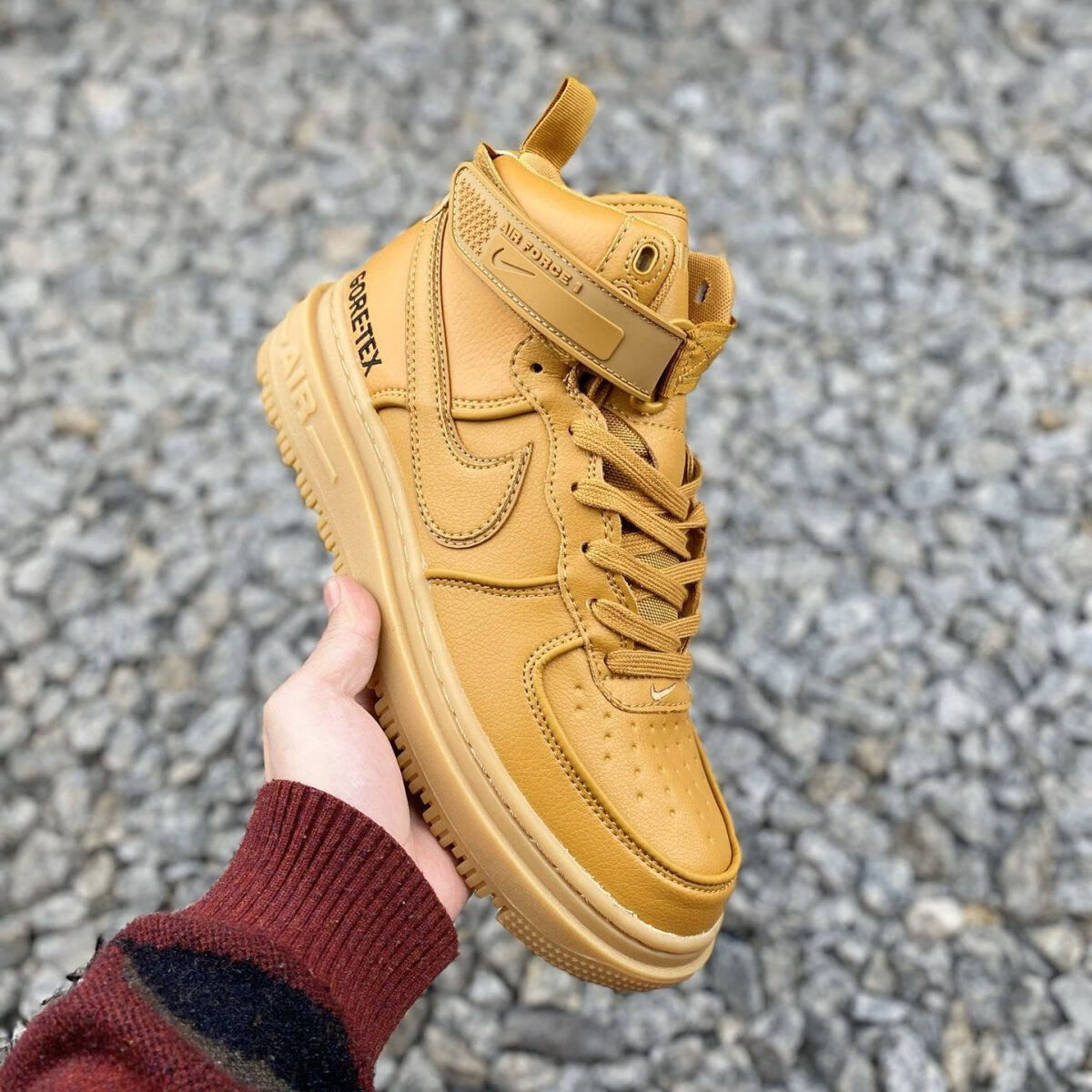 1空军一号黄色磨气垫休闲实战篮球鞋爬山黄色40