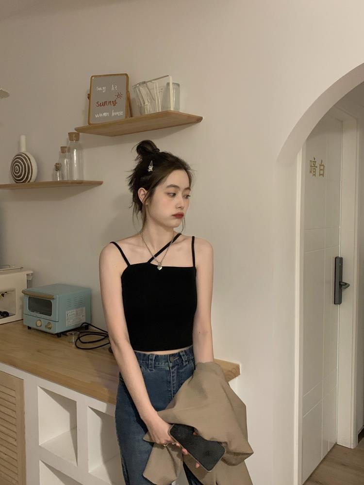 新款辣妹无袖挂脖不规则吊带背心女外穿设计感小众心机上衣潮白色s