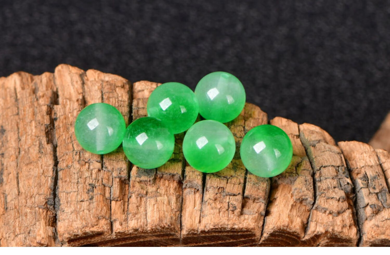な京选60精品老品牌高冰翠绿玉髓散珠子圆珠飘绿玛瑙玉髓水晶编手工
