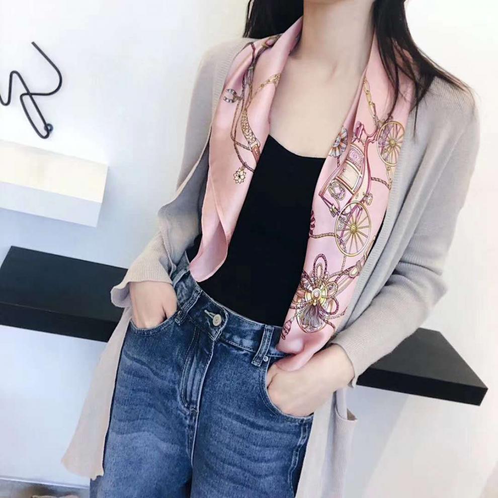 丝巾女亲肤高品质2021新款丝绸春秋季新款丝巾女70cm小方巾职业领巾