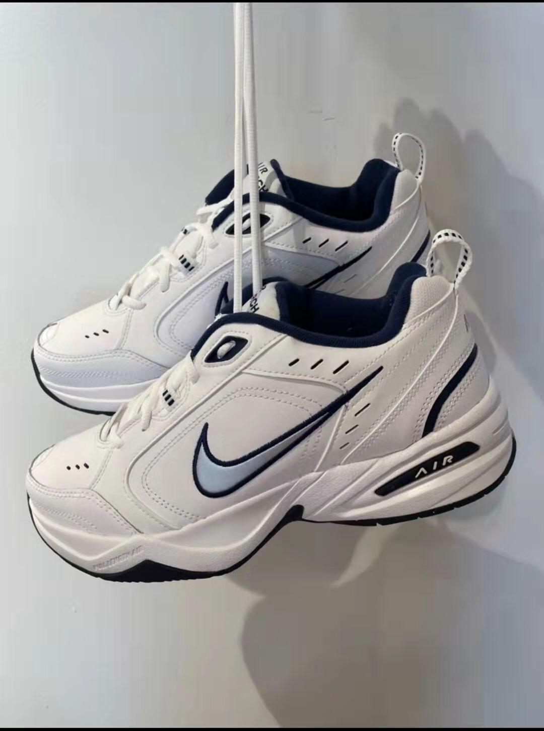 中国专卖官方旗舰店air monarch 4 white navy 减震透气跑步鞋 蓝白