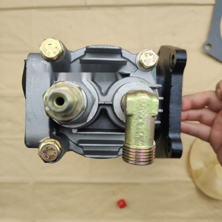 一拖东方红柴油发动机拖拉机配件4rt12x龙口空压机气泵原厂4rt12x气泵