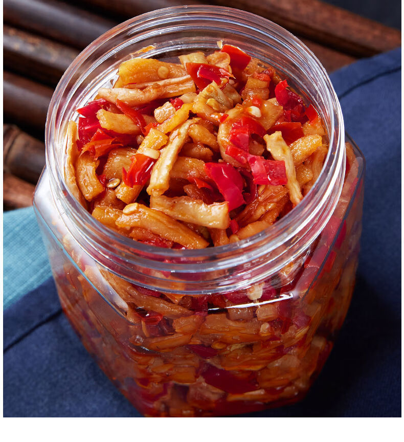 香辣萝卜干下饭菜江西特产自制农家干货咸菜腌制脆萝卜丁榨菜酱菜微辣