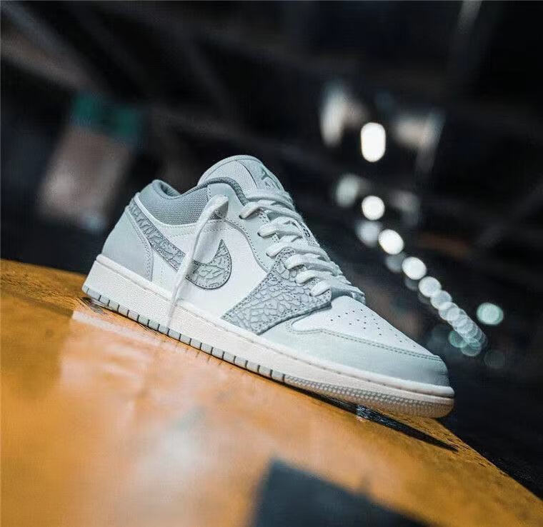 low低帮篮球鞋北极粉黑白灰小巴黎北卡蓝烟灰全明星男女板鞋 ajlow