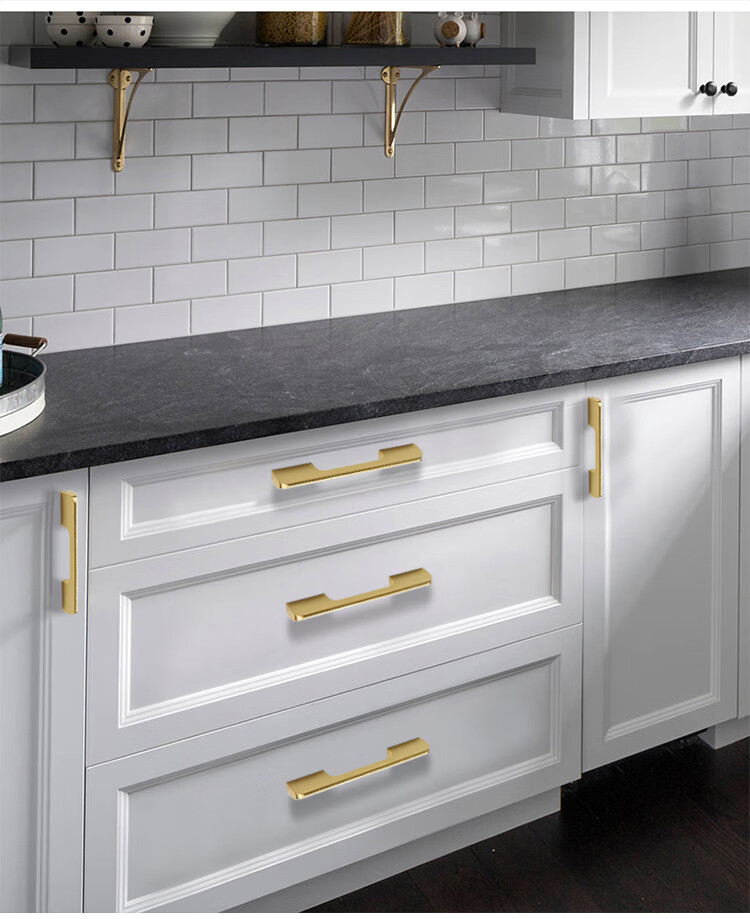 拉丝金色简欧风轻奢衣柜门拉手大衣橱吊柜通体加长可定制抽屉把手