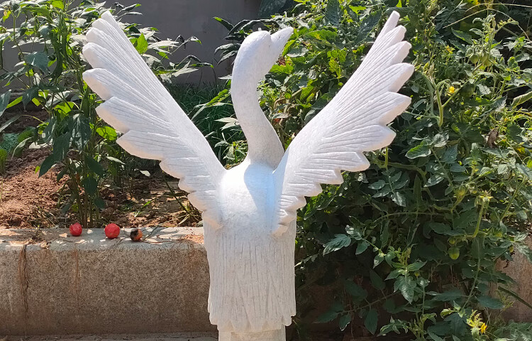 可开票天然石材晚霞红仙鹤庭院水池丹顶鹤装饰景观动物雕塑汉白玉石雕