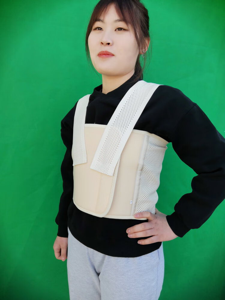 肋骨固定带弹力可调节宽肩带式成人肋骨外翻绑带胸部护具姜黄色网孔