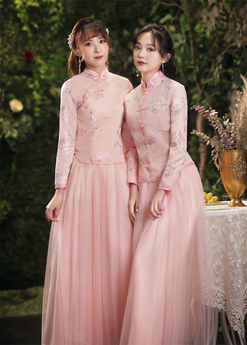 恒佩2021中式伴娘服长款粉色保守保暖伴娘团伴娘礼服复古民族风伴娘裙