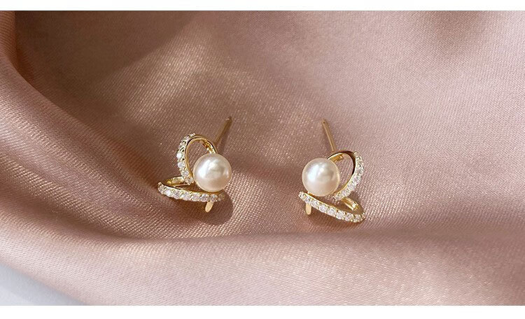 老凤祥款式银饰s925银法式精致珍珠耳钉女微镶超闪锆石爱心耳饰网红