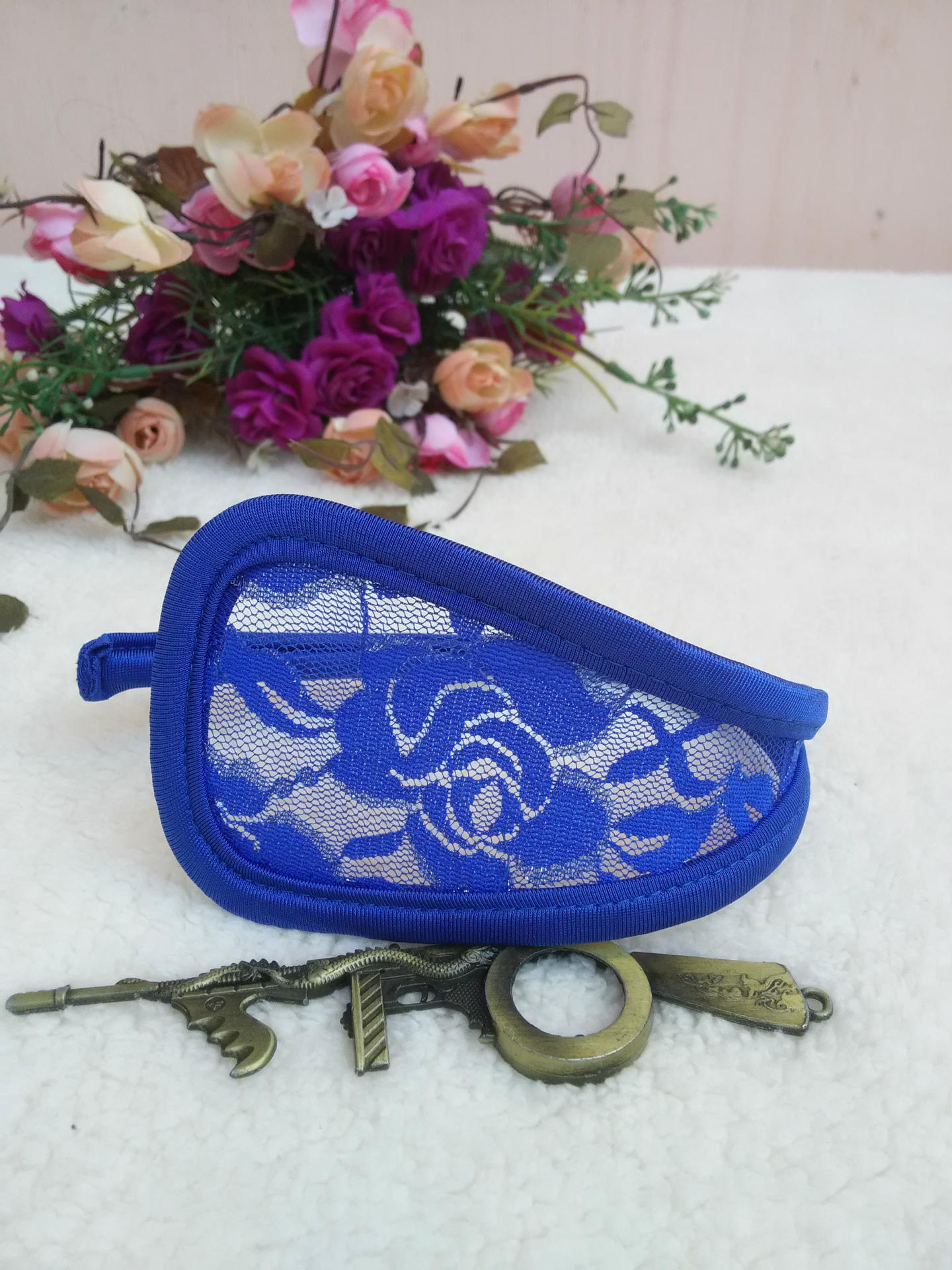 雪澈女士性感情趣c字内裤蕾丝花边透明c型裤隐形穿戴裤情侣夫妻t裤女c