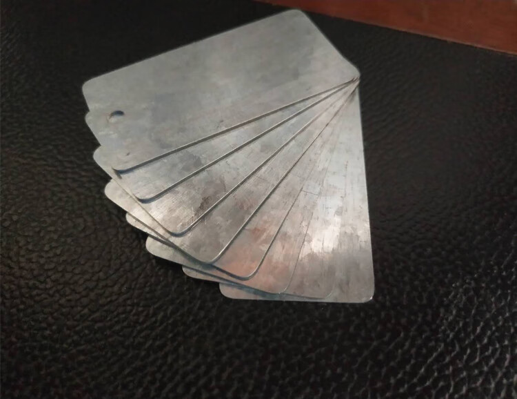 镀锌板加工定做白铁皮激光切割烤漆薄铁板铁皮0.