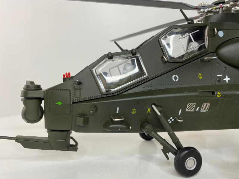 1:32武直十武装直升机 直10wz-10 /直10飞机合金 军事模型 礼品 1:32