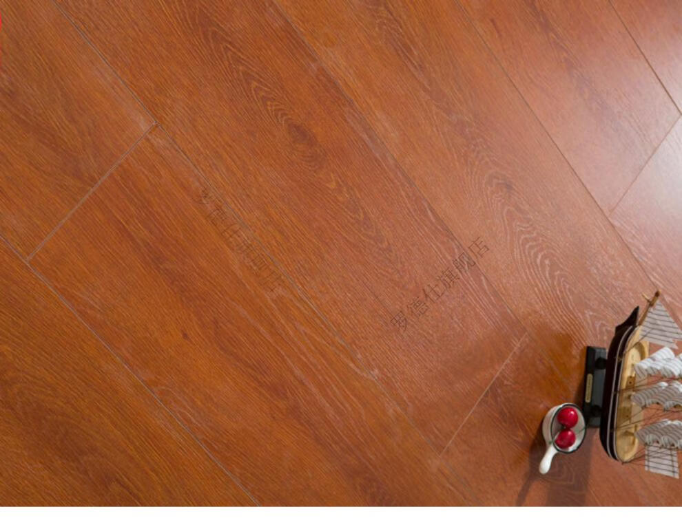 源自野生原木三层多层实木复合木地板e0级家用地暖厂家直销 深咖色
