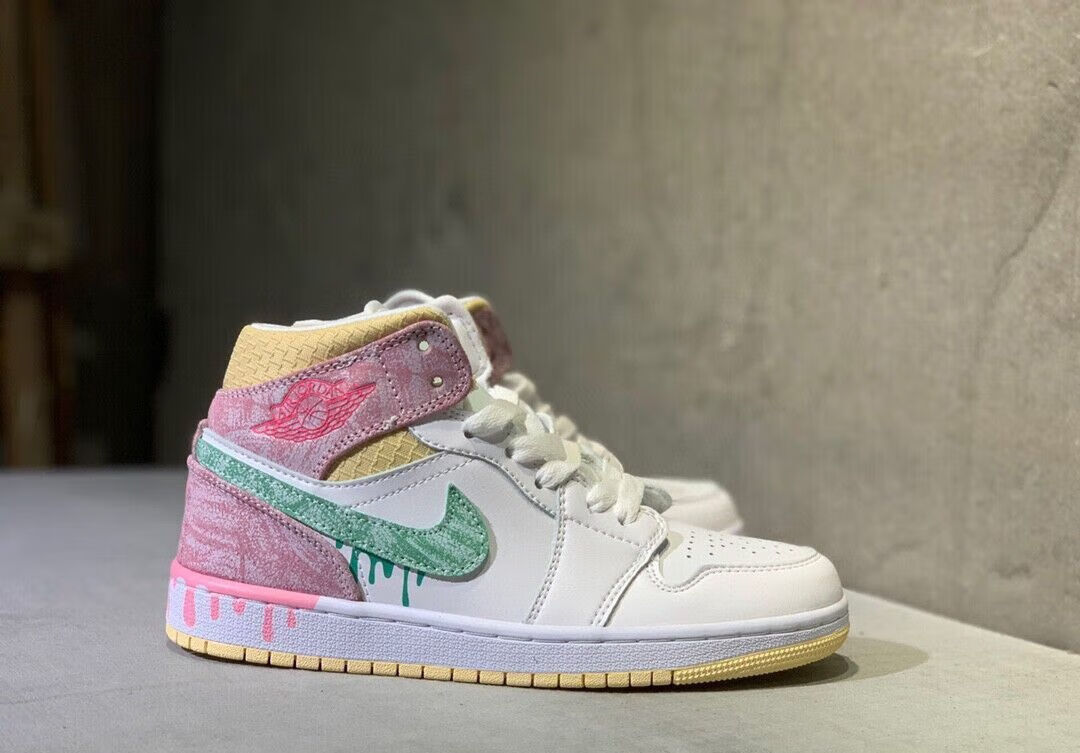 运动跑鞋aj1二次元小闪电扣碎黑白熊猫板鞋男鞋女鞋篮球鞋聨名同款