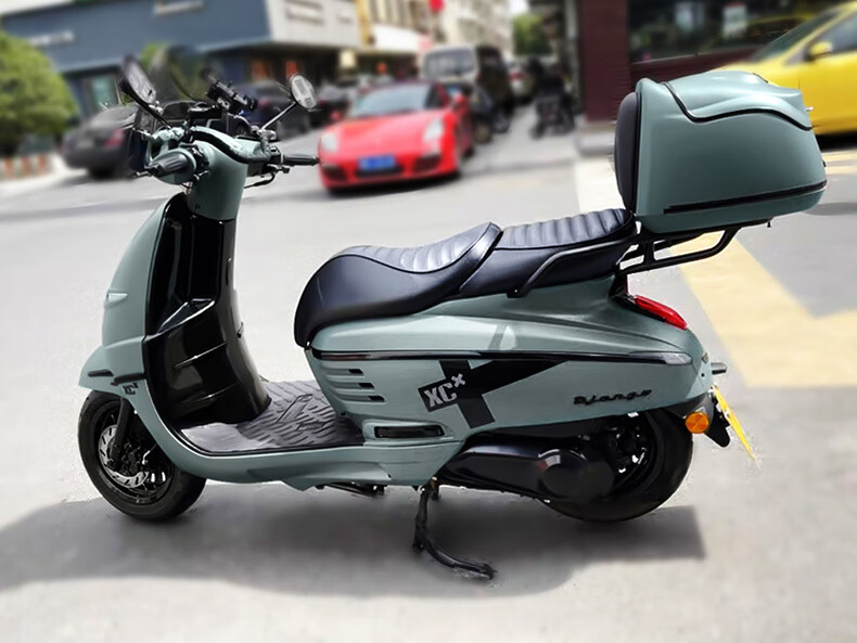 姜戈django150摩托车后尾箱踏板车尾箱复古储物箱尾架 可乐樱桃红【后