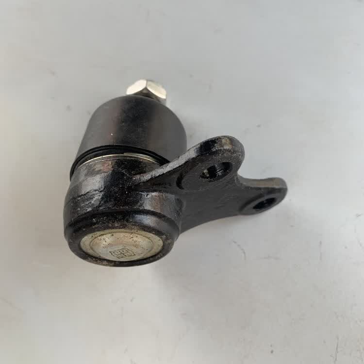 适用奇瑞a3艾瑞泽357开瑞k50下支臂球头三角臂球头前下摆臂球头 下支