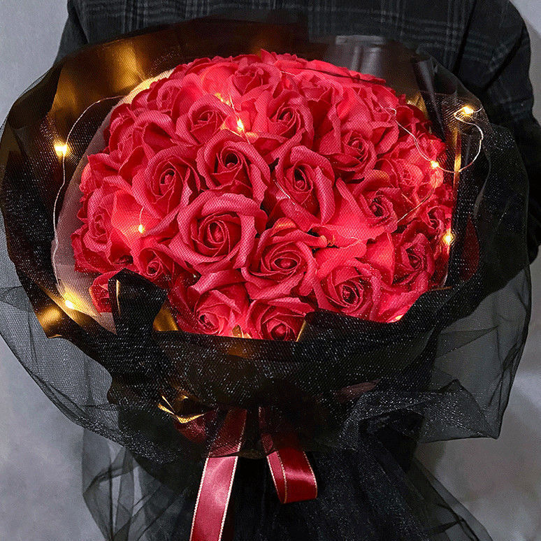满天星花束网红玫瑰花束情人节香皂花束生日礼物成品送女朋友闺蜜毕业