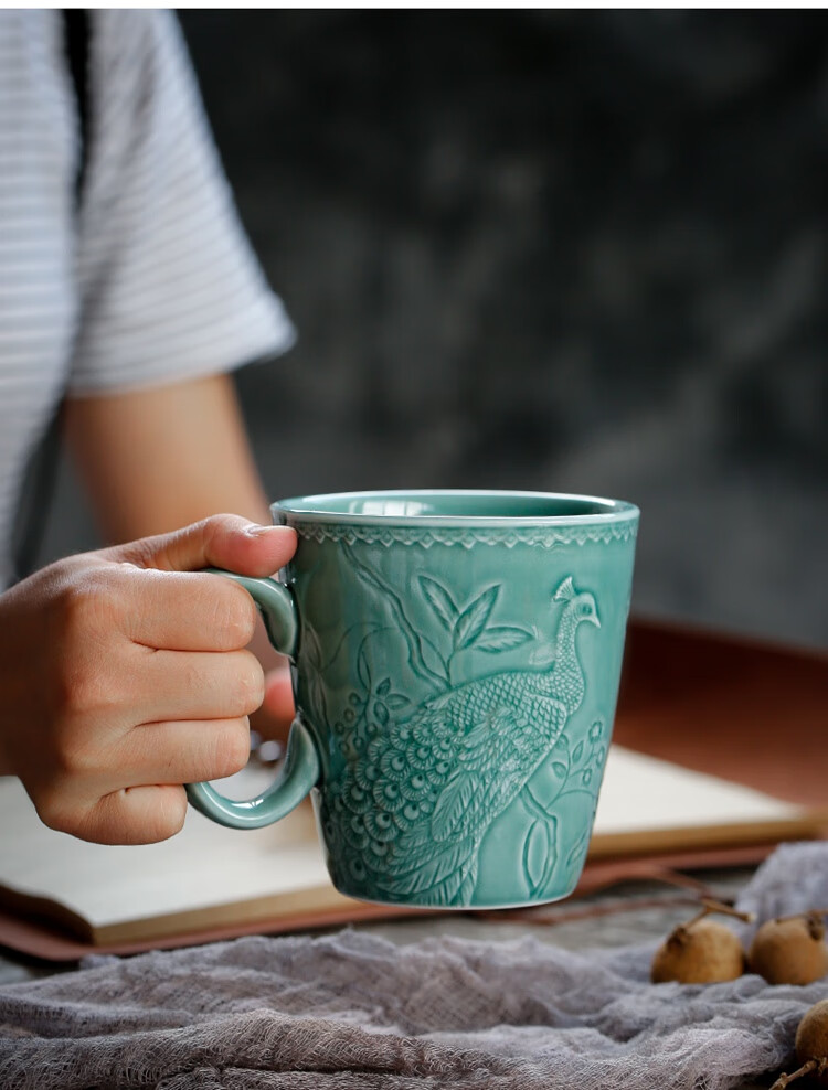 苏氏陶瓷 sushi ceramics水杯浮雕孔雀陶瓷杯个性马克杯牛奶杯咖啡杯