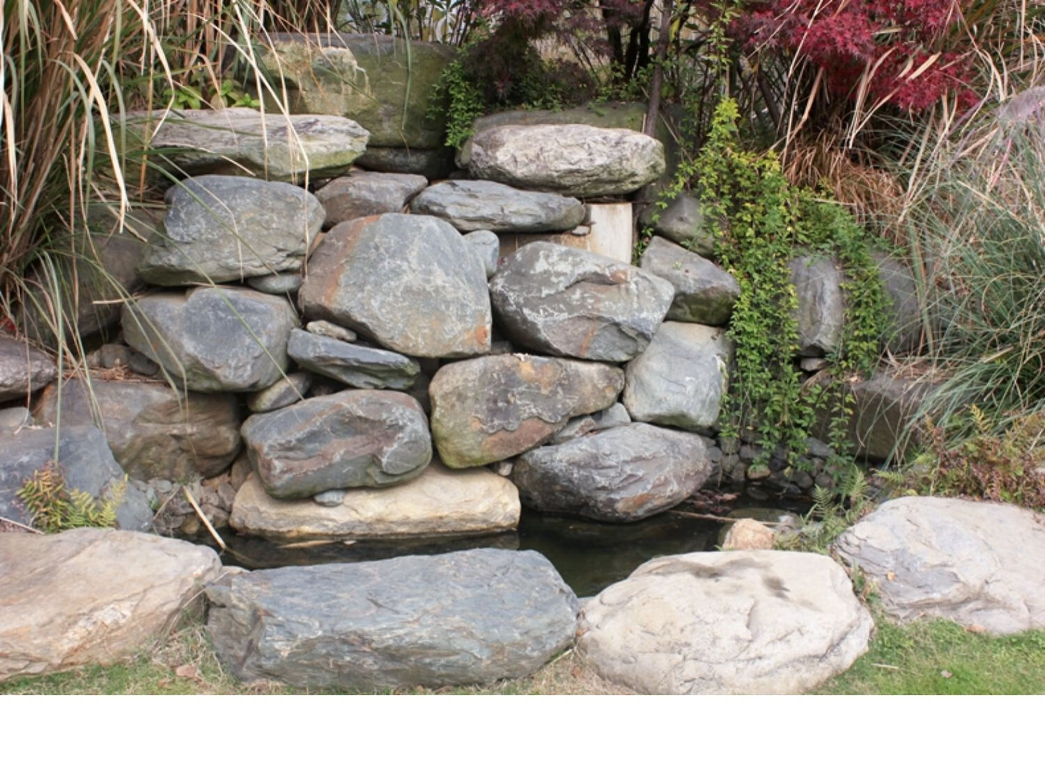 园林景观石 景石置石巨大型河卵石鹅卵石 绿地河滩湿地护坡驳岸石