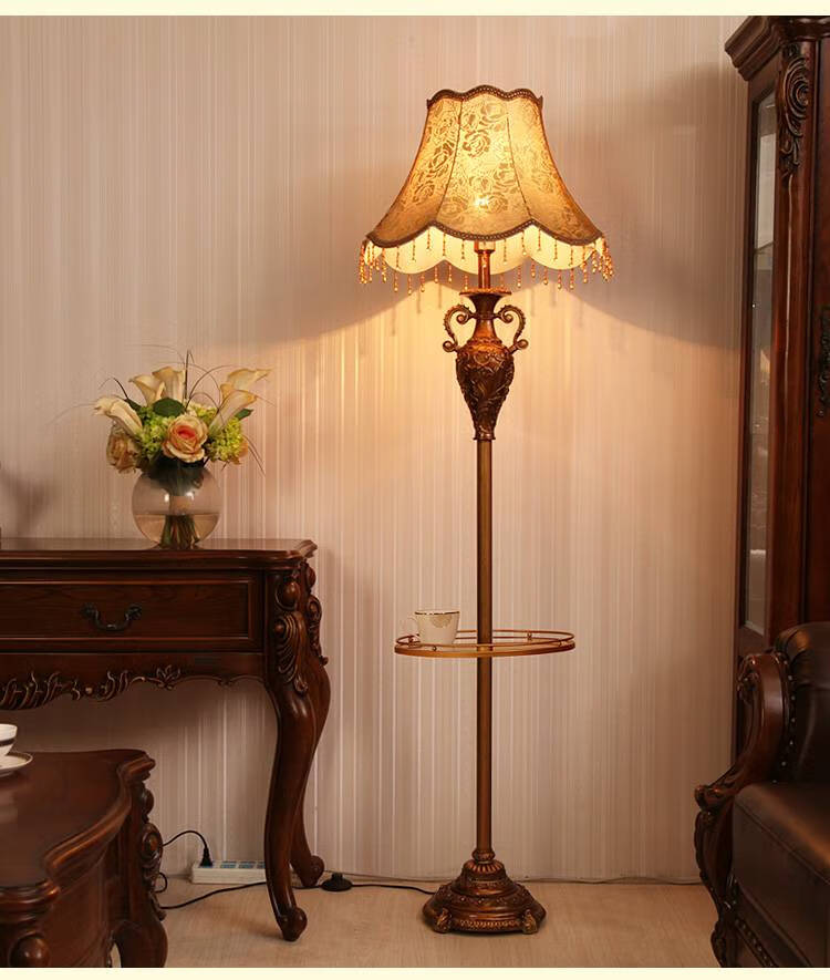 豪华欧式落地灯客厅欧式落地灯美式复古家用客厅沙发茶几灯站灯卧室