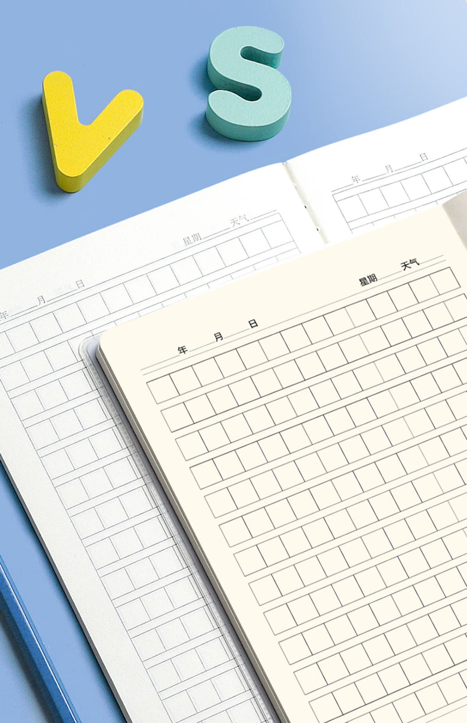 三年级男孩女孩儿童本子笔记本可爱卡通方格拼音田字格加厚语文作文本