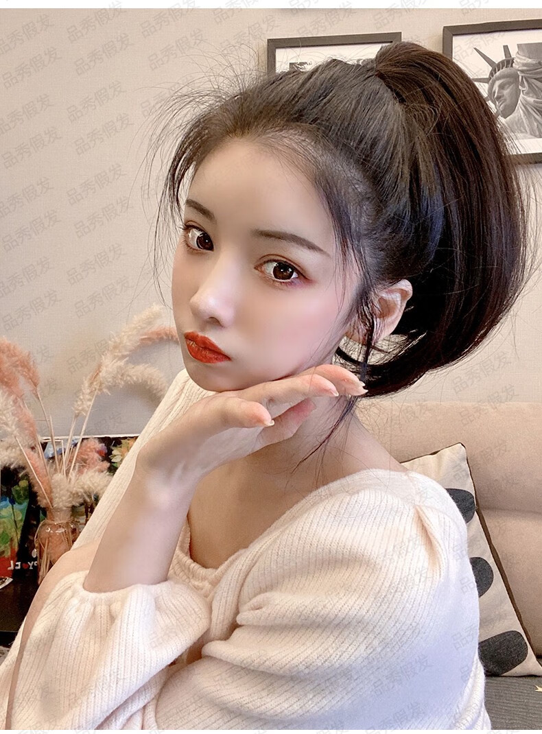 超短马尾假发女抓夹式短款直发假马尾网红微卷自然辫子仿真假发夹子款