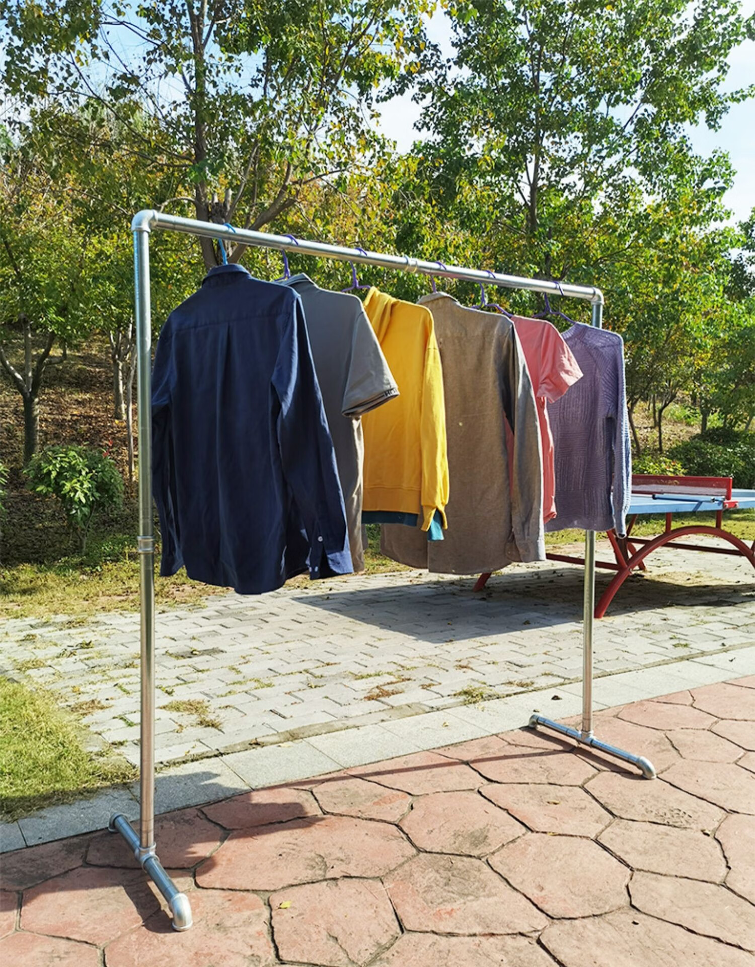 家用钢管晾衣架台服装展示架单杆式夜市卖衣服落地摆摊简易衣服架晒被