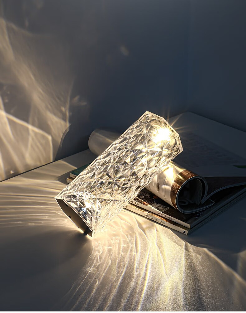 仿水晶玫瑰花瓣氛围灯温馨花瓣灯装饰灯床头灯现代摆件时尚网红 玫瑰