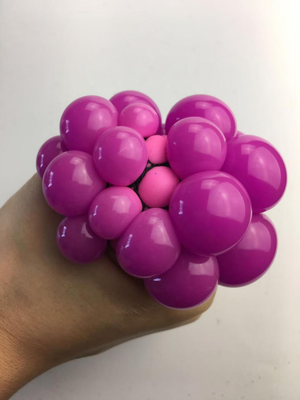 球压力减压球儿童网红发泄减压神器捏捏球解压捏捏乐 变色发泄葡萄球