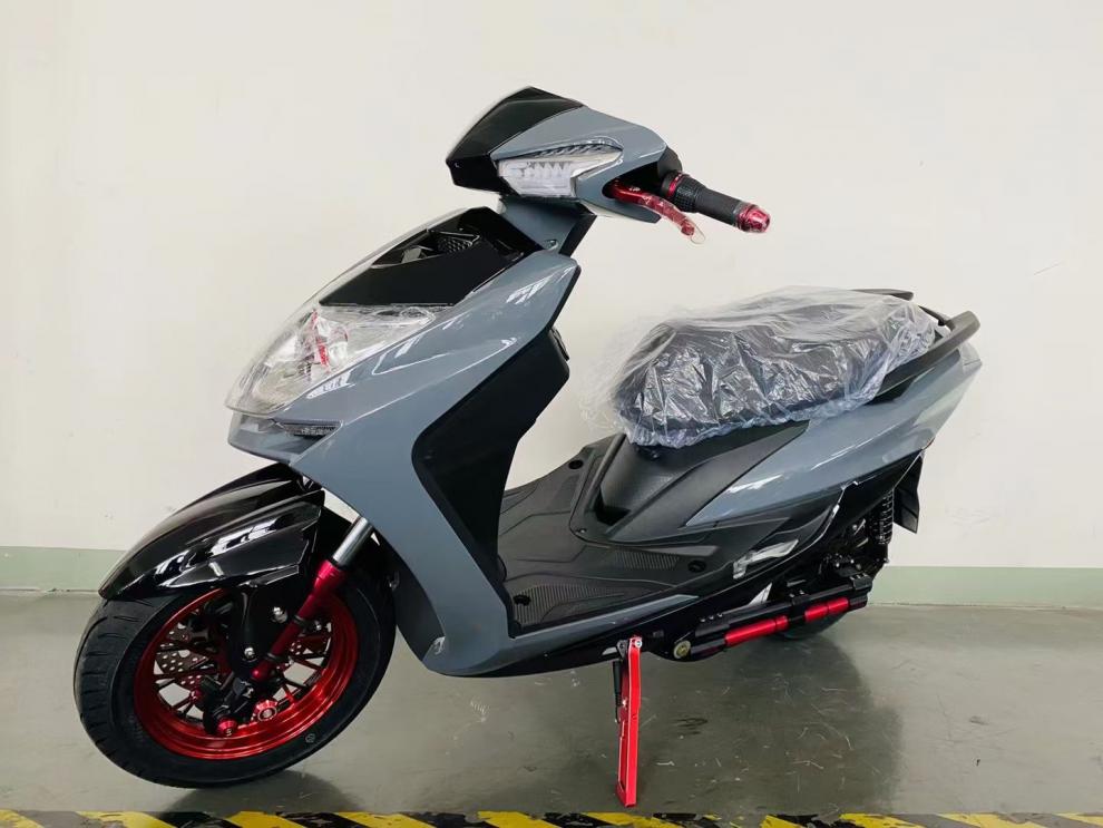 适配三阳四代目碳纤维外壳改装配件壳劲战林海极光飞鹰全套烤漆件pp