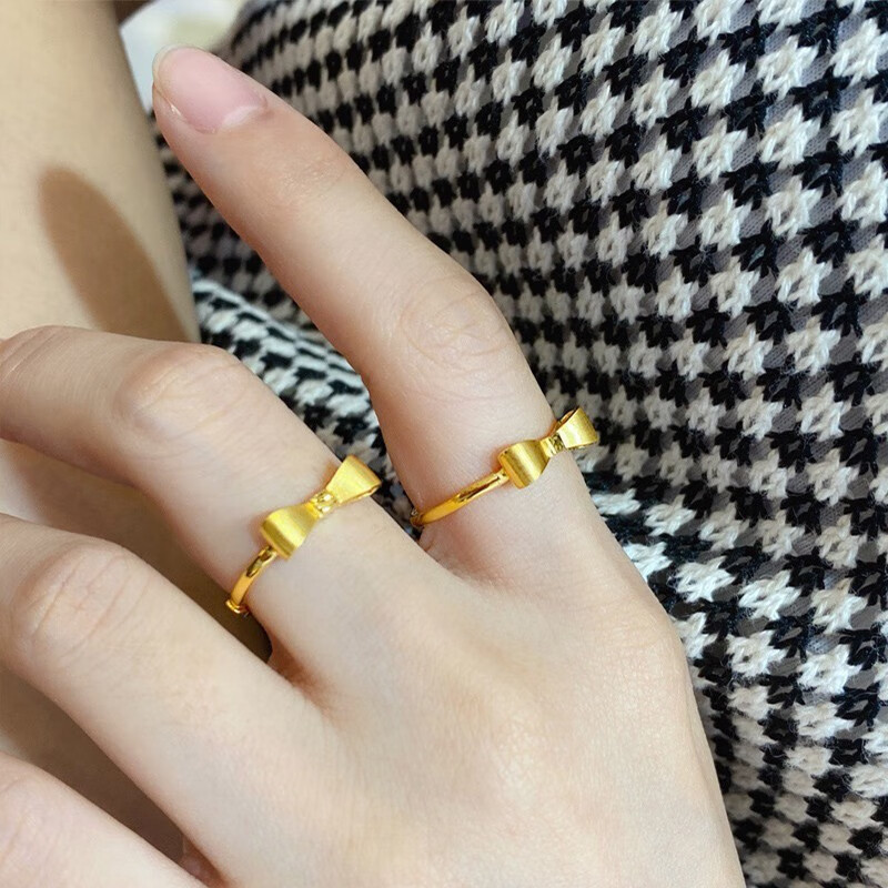 老凤凰【送证书】 5g黄金戒指女999足金在逃公主蝴蝶结开口戒个性时尚