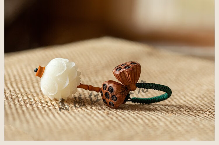 高阳红菩提莲花汽车钥匙扣挂件文艺清新唯美小莲蓬吊坠男女创意饰品