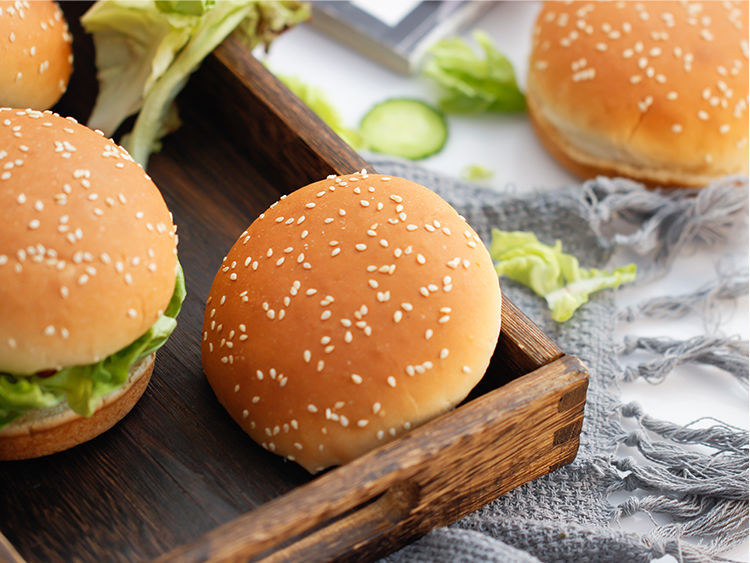 辣妈生活芝麻汉堡包面包胚双层半成品家庭装皮坯子即食家用商用芝麻