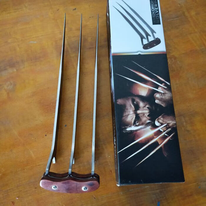 金刚狼爪 万圣节x战警金刚狼爪金刚狼爪子儿童玩具手戴金属配件模型