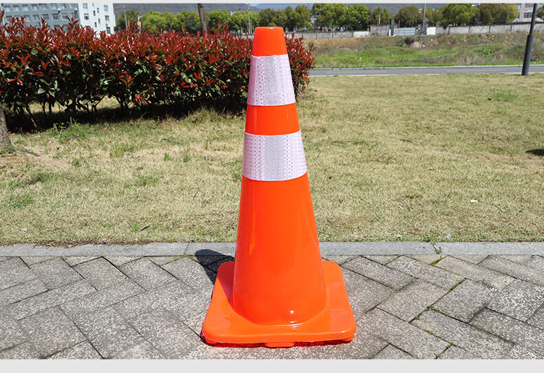 锥桶塑料道路交通设施路锥三角障碍施工警示墩子路障雪糕桶屏障路锥
