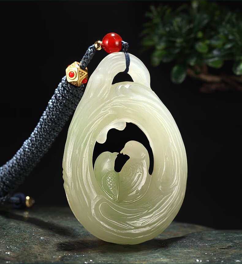 喜鹊闹梅吊坠男女款玉坠翠青玉石镂空双喜临门玉挂件lj