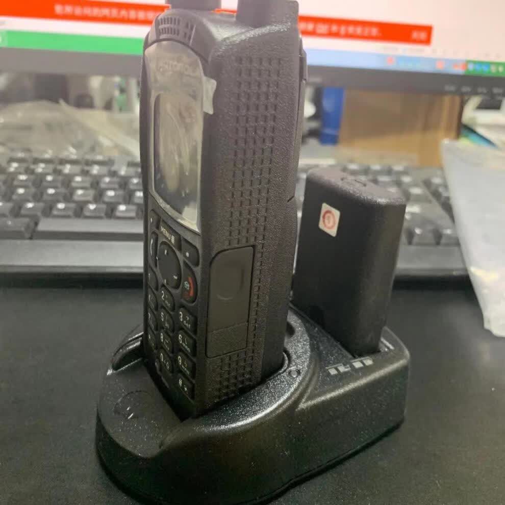 摩托罗拉(motorola) 摩托罗拉mtp850对讲机电池充电器 直线充 座充