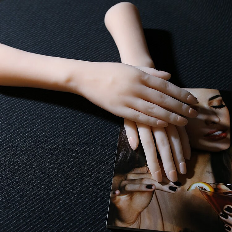 手模型硅胶仿真人手模美甲练习女手模型首饰珠宝针灸假手拍照道具 一