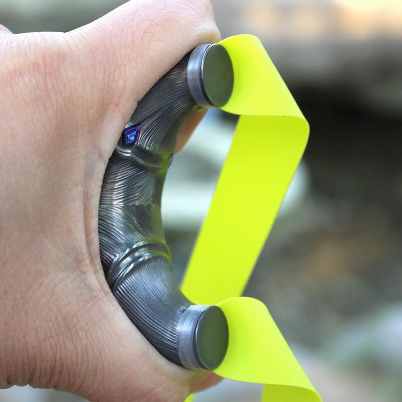 大射程飞虎弓tc21钛合金弹弓新款扁皮反曲飞虎竹节高精准度户外15圆